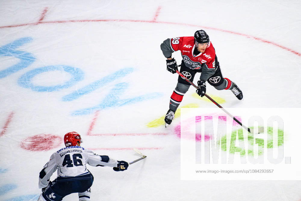 COLOGNE, GERMANY - 9 OCTOBER, 2026: - The PENNY DEL Ice hockey, Eishockey match Koelner Haie vs. Schwenninger Wild Wings at LANXESS arena.