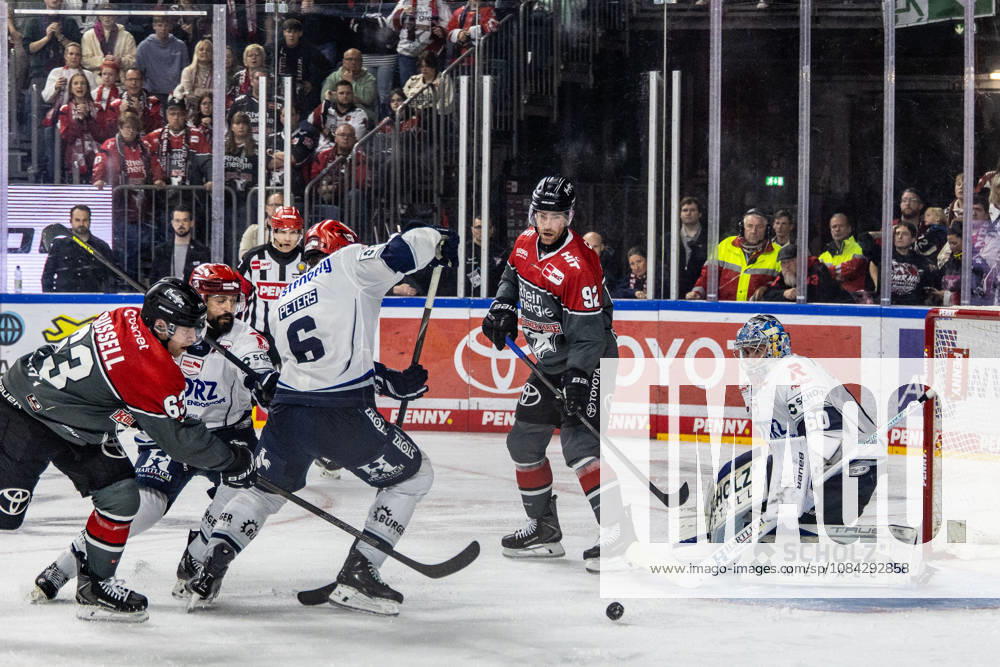 Joacim Eriksson, Schwenninger Wild Wings, 60, Alexander Peters, Schwenninger Wild Wings, 06 vs. Patrick Russell, Cologne Haie, 63, former Berlin player Marcel Noebels, Cologne Haie, 92 Cologne Haie vs. Schwenninger Wild Wings, ice hockey, Penny DEL, Matchday 07, 2026–2027, October 9, 2026, Cologne Haie vs. Schwenninger Wild Wings, Ice Hockey, Penny DEL, Matchday 07, 2026–2027, October 9, 2026, Cologne