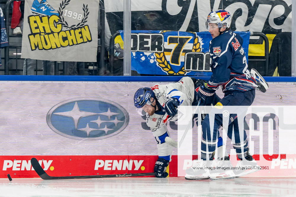 Battle for the Puck: Face-off between Nicolas Appendino (ERC Ingolstadt, 21) and Veit Oswald (EHC Red Bull Munich, 27, GER), EHC Red Bull Munich vs. ERC Ingolstadt, DEL, 2026–2027 season, Matchday 7, October 9, 2026 Photo: HMB Media, Franz Feiner