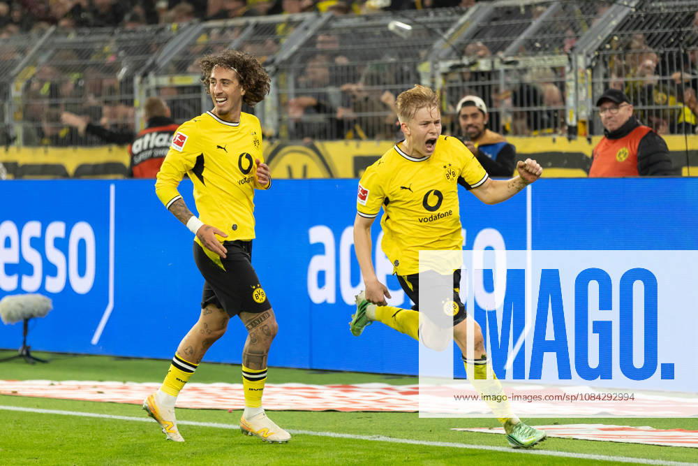 Dortmund, Germany October 9, 2026 Bundesliga 2026–2027 Matchday 5 Borussia Dortmund vs. SV Werder Bremen Pictured: Daniel Svensson celebrates after scoring the 1–0 goal for BVB alongside Fabio Silva. BVB, DFL, and DFB regulations prohibit any use of photographs as image sequences or or quasi-video. Signal Iduna Park, North Rhine-Westphalia