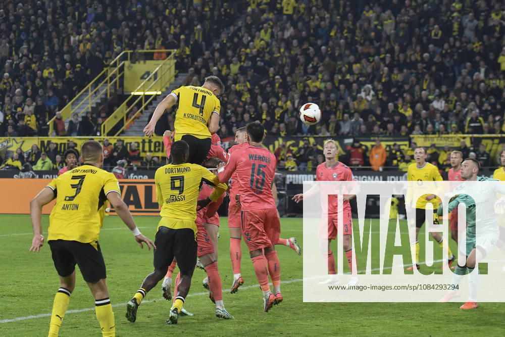Nico Schlotterbeck (Dortmund 4) scores the goal to make it 2-0 on 09 10 2026 ¢ Soccer ¢ Borussia Dortmund vs. SV Werder Bremen, Signal Iduna Park, Dortmund, DFB and DFL regulations prohibit any use of photographs as image sequences and or quasi-video