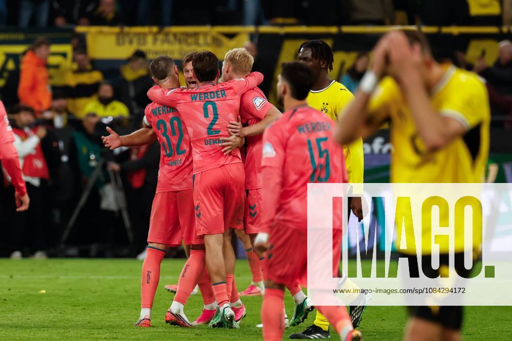 DORTMUND - Niclas Fullkrug of Werder Bremen scored the 2-2 equalizer during the Bundesliga match between Borussia Dortmund and SV Werder Bremen at Signal Iduna Park on October 9, 2026, in Dortmund, Germany. MARCEL TER BALS ANP Bundesliga 2026 27 ANPxSportx xMarcelxterxBalsxIVx 571969518 originalFilename: 571969518