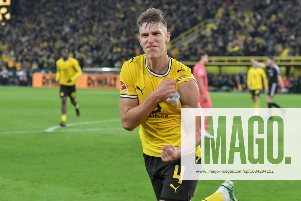 Nico Schlotterbeck (Dortmund 4) celebrates after scoring the goal to make it 2–0 on September 10, 2026 ¢ Soccer ¢ Borussia Dortmund vs. SV Werder Bremen, Signal Iduna Park, Dortmund, DFB and DFL regulations prohibit any use of photographs as image sequences and or quasi-video. NRW, Germany