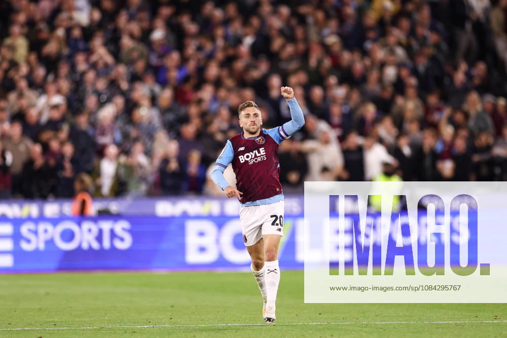 West Ham United gegen Queens Park Rangers, 9. Oktober 2026, London, EFL Championship, Fußball: West Ham United gegen Queens Park Rangers – Jarrod Bowen von West Ham United feiert das erste Tor. Foto: Jacques Feeney, Abseits, London, Großbritannien