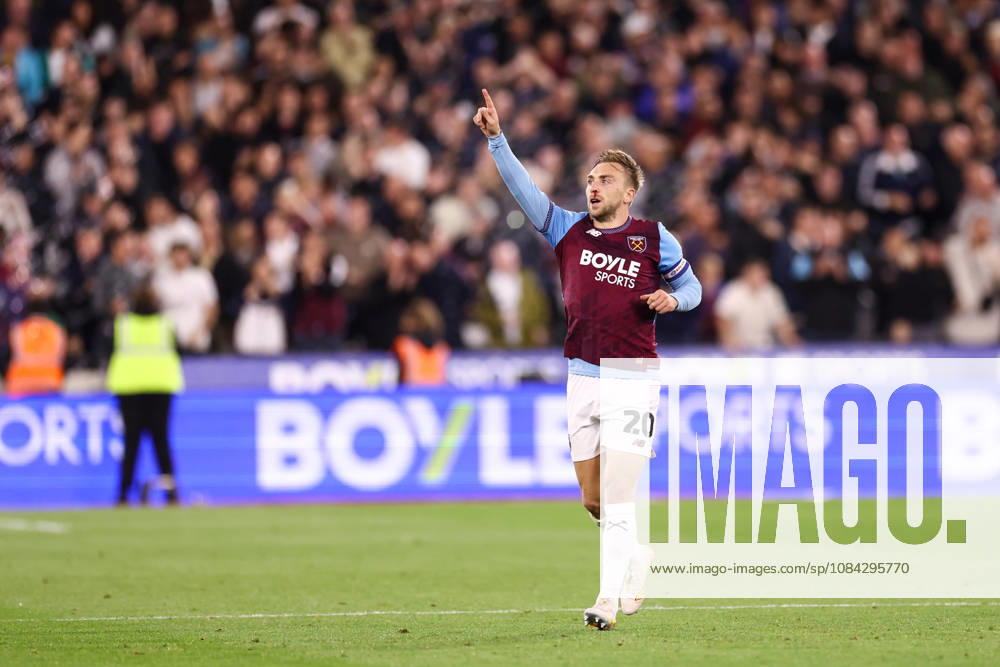 West Ham United gegen Queens Park Rangers, 9. Oktober 2026, London, EFL Championship, Fußball: West Ham United gegen Queens Park Rangers – Jarrod Bowen von West Ham United feiert das erste Tor. Foto: Jacques Feeney, Abseits, London, Großbritannien