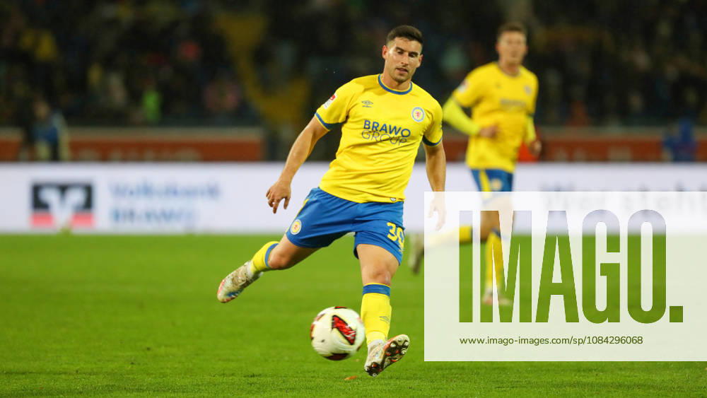 Braunschweig vs. Kiel, 2nd Bundesliga Braunschweig, October 9, 2026, Soccer, Men s, 2nd Bundesliga, 2026–2027 Season, Eintracht Braunschweig vs. Holstein Kiel Robin Heußer Eintracht Braunschweig DFL DFB REGULATIONS PROHIBIT ANY USE OF PHOTOGRAPHS AS IMAGE SEQUENCES AND OR QUASI-VIDEO Stadion an der Hamburger Straße Lower Saxony Germany