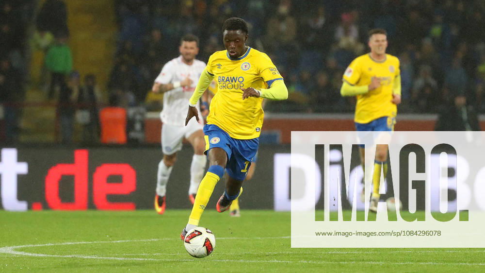Braunschweig vs. Kiel, 2nd Bundesliga Braunschweig, October 9, 2026, Soccer, Men s, 2nd Bundesliga, 2026–2027 Season, Eintracht Braunschweig vs. Holstein Kiel, Aaron Opoku, Eintracht Braunschweig, DFL, DFB. REGULATIONS PROHIBIT ANY USE OF PHOTOGRAPHS AS IMAGE SEQUENCES AND OR QUASI-VIDEO. Stadion an der Hamburger Straße, Lower Saxony, Germany