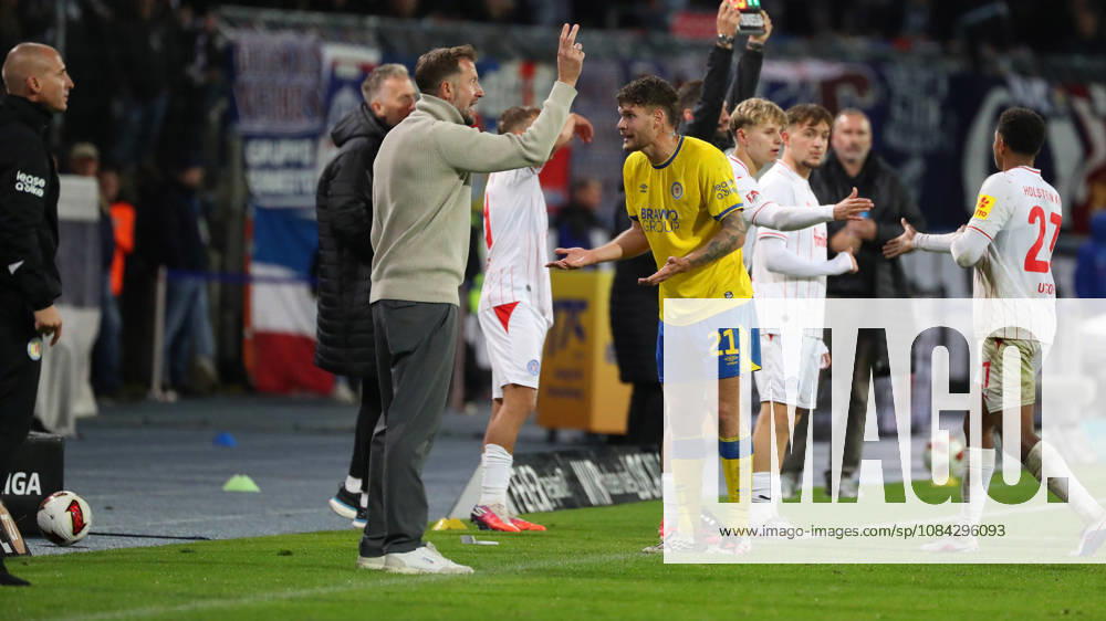 Braunschweig vs. Kiel, 2nd Bundesliga Braunschweig, October 9, 2026, Soccer, Men s, 2nd Bundesliga, 2026–2027 Season, Eintracht Braunschweig vs. Holstein Kiel Head Coach Lars Kornetka, Eintracht Braunschweig, Kevin Ehlers, Eintracht Braunschweig. DFL and DFB regulations prohibit any use of photographs as image sequences and or quasi-video. Stadion an der Hamburger Straße, Lower Saxony, Germany