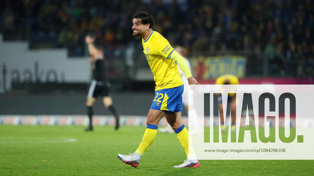 Braunschweig vs. Kiel, 2nd Bundesliga Braunschweig, October 9, 2026, Soccer, Men s, 2nd Bundesliga, 2026–2027 Season, Eintracht Braunschweig vs. Holstein Kiel Fabio Di Michele Sanchez Eintracht Braunschweig DFL DFB REGULATIONS PROHIBIT ANY USE OF PHOTOGRAPHS AS IMAGE SEQUENCES AND OR QUASI-VIDEO Stadion an der Hamburger Straße Lower Saxony Germany