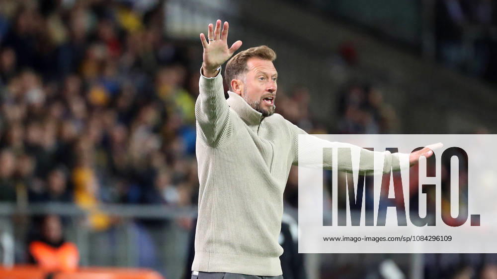 Braunschweig vs. Kiel, 2nd Bundesliga Braunschweig, October 9, 2026, Soccer, Men s, 2nd Bundesliga, 2026–2027 Season, Eintracht Braunschweig vs. Holstein Kiel Head Coach Lars Kornetka Eintracht Braunschweig DFL DFB REGULATIONS PROHIBIT ANY USE OF PHOTOGRAPHS AS IMAGE SEQUENCES AND OR QUASI-VIDEO Stadion an der Hamburger Straße Lower Saxony Germany