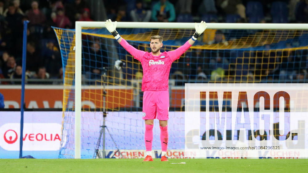 Braunschweig vs. Kiel, 2nd Bundesliga Braunschweig, October 9, 2026, Soccer, Men s, 2nd Bundesliga, 2026–2027 Season, Eintracht Braunschweig vs. Holstein Kiel; Goalie Timon Weiner; Holstein Kiel; DFL; DFB; REGULATIONS PROHIBIT ANY USE OF PHOTOGRAPHS AS IMAGE SEQUENCES AND OR QUASI-VIDEO; Stadion an der Hamburger Straße; Lower Saxony, Germany