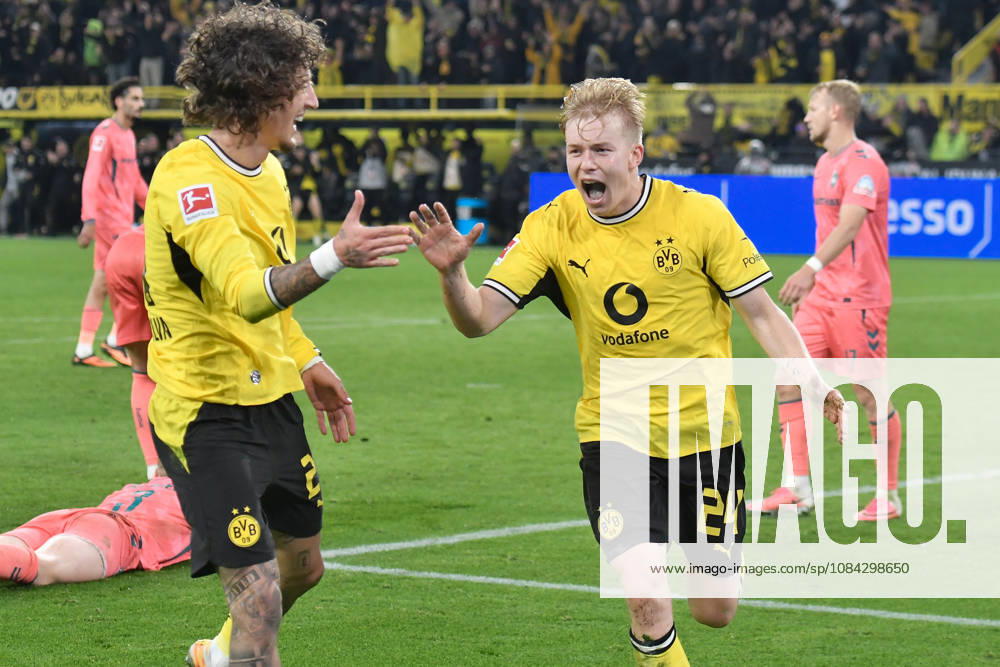 Daniel Svensson (Dortmund 24) celebrates with Fabio Silva (Dortmund 21) after scoring the 1-0 goal on September 10, 2026 ¢ Soccer ¢ Borussia Dortmund vs. SV Werder Bremen, Signal Iduna Park, Dortmund, DFB and DFL regulations prohibit any use of photographs as image sequences and or quasi-video. NRW, Germany