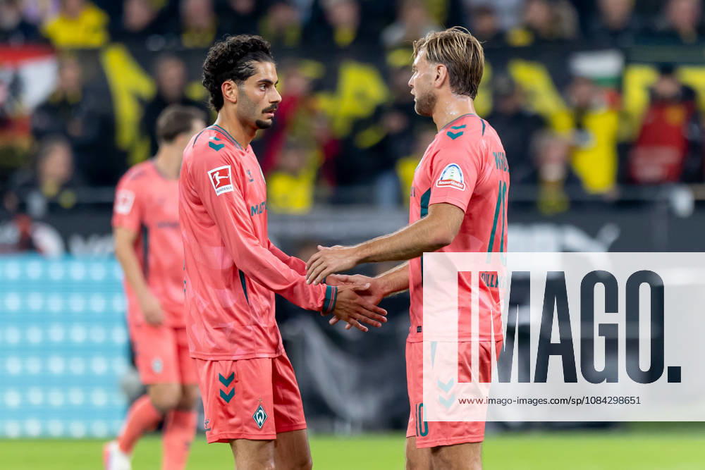 Dortmund, Germany October 9, 2026 Bundesliga 2026–2027 Matchday 5: Borussia Dortmund vs. SV Werder Bremen Pictured from left: Eren Dinkci (SVW) and Niclas Füllkrug (SVW) after the game. DFL and DFB regulations prohibit any use of photographs as image sequences and or quasi-video. Signal Iduna Park, North Rhine-Westphalia