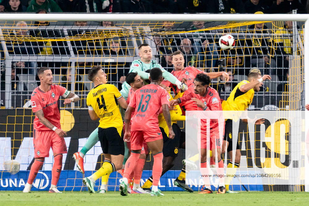 Germany 1 Bundesliga 2026–2027, Matchday 5: Borussia Dortmund vs. Werder Bremen, October 9, 2026, Signal Iduna Park, North Rhine-Westphalia; Karl Hein 1 is injured