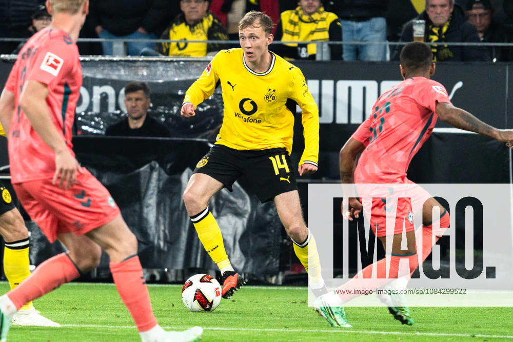 Germany 1 Bundesliga 2026–2027, Matchday 5: Borussia Dortmund vs. Werder Bremen, October 9, 2026, Signal Iduna Park, North Rhine-Westphalia, Maximilian Beier (Borussia Dortmund), 14