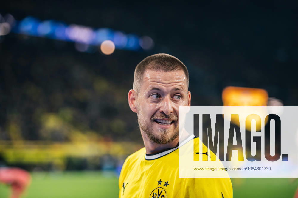 Borussia Dortmund v SV Werder Bremen - Bundesliga 2026 27 Waldemar Anton of Borussia Dortmund looks on during the Bundesliga match between Borussia Dortmund and SV Werder Bremen at Signal Iduna Park in Dortmund, Germany, on October 9, 2026. Dortmund Germany