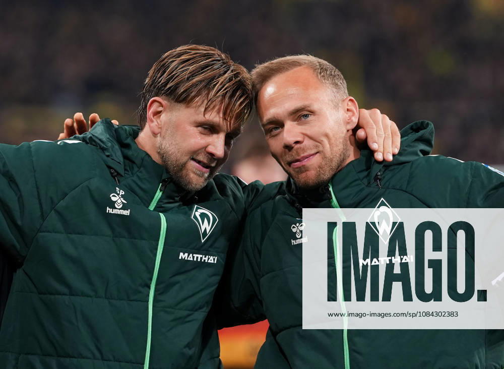 Niclas Fuellkrug (SV Werder Bremen), 10, and Alexander Schlager (SV Werder Bremen), 30, after the game in Germany: Borussia Dortmund vs. SV Werder Bremen, Bundesliga 1, Matchday 5, 2026–27 season, SIGNAL IDUNA PARK, Dortmund, October 9, 2026. DFL regulations prohibit any use of photographs as image sequences and or quasi-video. Borussia Dortmund vs. SV Werder Bremen, Bundesliga 1, Matchday 5, 2026–27 season, October 9, 2026, Dortmund