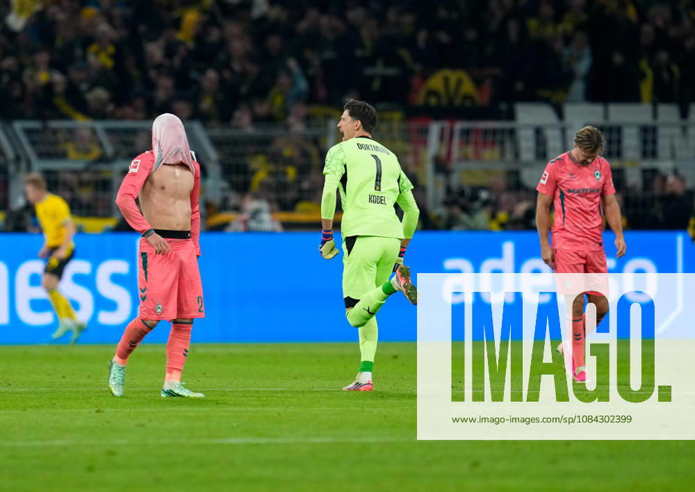 Gregor Kobel of Borussia Dortmund (1) celebrates after his team s second goal, while Chuki of SV Werder Bremen (20) and Niclas Füllkrug of SV Werder Bremen (10) react. GER, Borussia Dortmund vs. SV Werder Bremen, Bundesliga 1, Matchday 5, 2026–27 season, SIGNAL IDUNA PARK, Dortmund, October 9, 2026. DFL regulations prohibit any use of photographs as image sequences and or quasi-video. Borussia Dortmund vs. SV Werder Bremen, Bundesliga 1, Matchday 5, 2026–27 season, October 9, 2026, Dortmund
