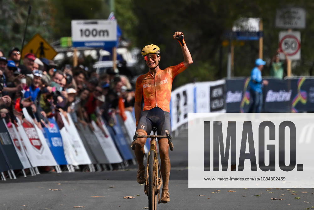 2026 UCI Gravel World Championships Picture by Zac Williams SWpix.com - 10 10 2026 - Cycling - 2026 UCI Gravel World Championships - Nannup, Western Australia, Australia - Womens Elite - Marianne Vos (Netherlands) wins to become World Champion