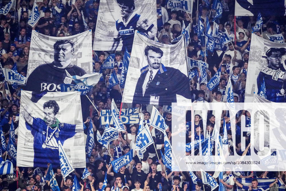 AUSTRALIA CUP SOUTH MELBOURNE VICTORY, South Melbourne FC supporters in the crowd during the Australia Cup final match between South Melbourne FC and Melbourne Victory FC at AAMI Park in Melbourne, Saturday, October 10, 2026. ( NO ARCHIVING, MELBOURNE VICTORIA Australia