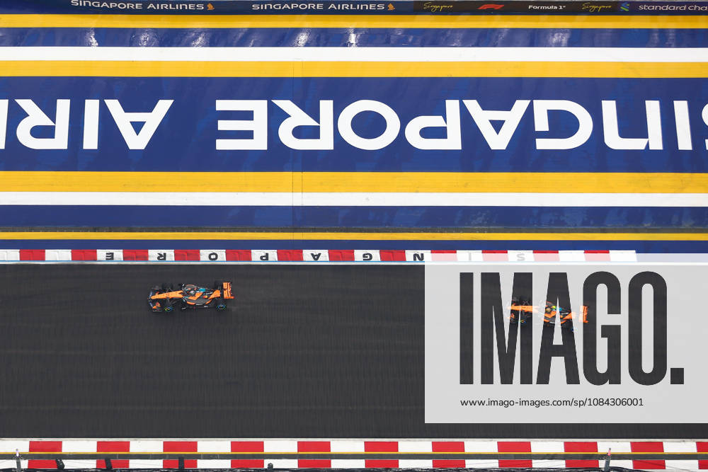 2026 Formula 1 Singapore Grand Prix SINGAPORE - OCT 10: McLaren s drivers, Oscar Piastri (L) and Lando Norris, take part in the Sprint Session, during the Formula One Grand Prix of Singapore, at the Marina Bay Street Circuit in Singapore, on October 10, 2026. Daniel Ceng Anadolu Singapore Singapore. Editorial use only. Please get in touch for any other usage.