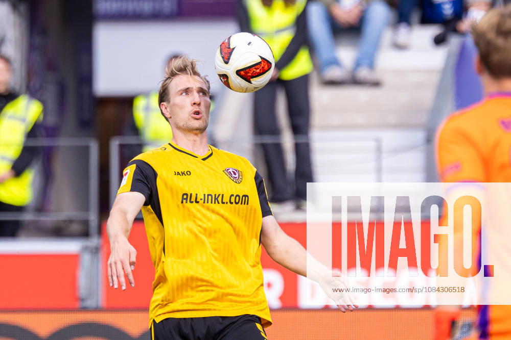 Vincent Vermeij, SG Dynamo Dresden, 09 on the Ball GER, VfL Osnabrück vs. SG Dynamo Dresden, Soccer, 2. Bundesliga, Matchday 7, 2026–2027 Season, October 10, 2026 DFL regulations prohibit any use of photographs as image sequences and or quasi-video GER, VfL Osnabrück vs. SG Dynamo Dresden, Soccer, 2. Bundesliga, Matchday 7, 2026–2027 season, October 10, 2026, Osnabrück