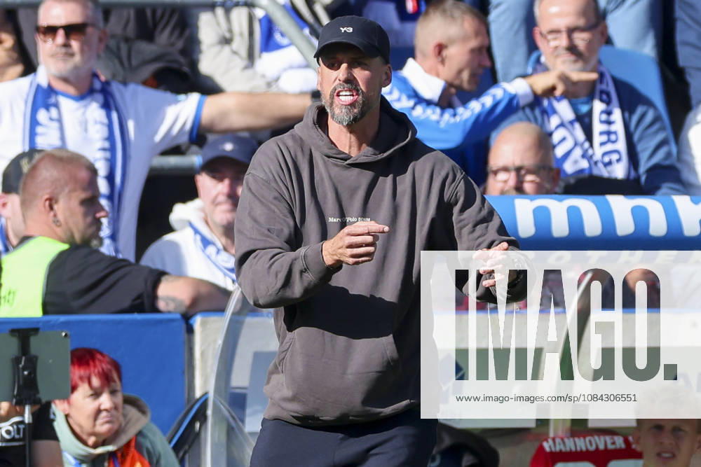 Hannover 96 coach Sandro Wagner gestures during the 2. Bundesliga match between 1. FC Magdeburg and Hannover 96, Avnet Arena on October 10, 2026, in Magdeburg, Germany. Photo by Marco Steinbrenner, DeFodi Images. Coach Sandro Wagner of Hannover 96 gestures during the 2nd Bundesliga match between 1 FC Magdeburg and Hannover 96 at Avnet Arena on October 10, 2026 in Magdeburg, Germany. Photo by Marco Steinbrenner, DeFodi Images. DFB and DFL regulations prohibit any use of photographs as image sequences and or quasi-video. Photo by Marco Steinbrenner, DeFodi Images.