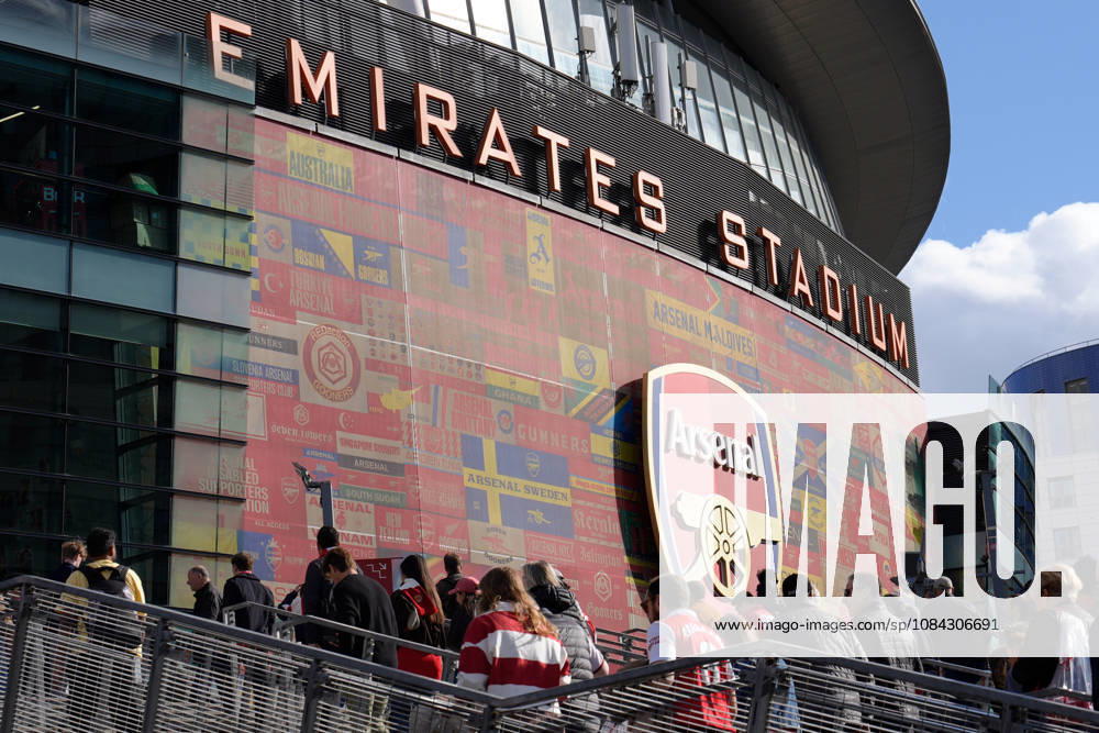 10th October 2026; Emirates Stadium, London, England; Premier League Football, Arsenal versus Leeds United; A general view of supporters outside the Emirates stadium prior to the kick-off TomxMajor