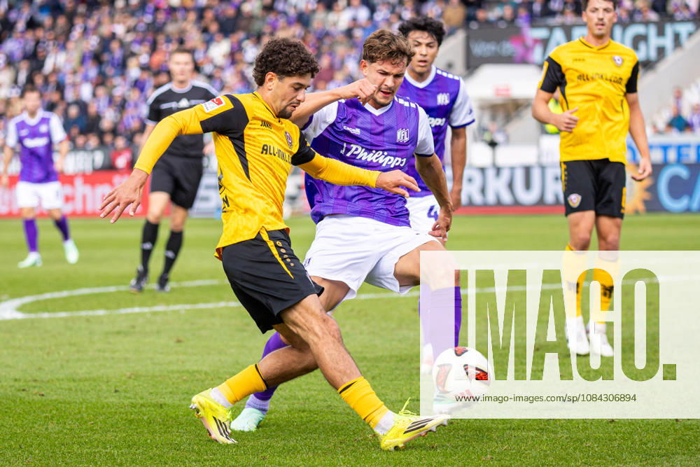 L R Ben Bobzien (SG Dynamo Dresden), 20, in a tackle with Robin Fabinski (VfL Osnabrück), 27, GER, VfL Osnabrück vs. SG Dynamo Dresden, Soccer, 2. Bundesliga, Matchday 7, 2026–2027 season, October 10, 2026 DFL regulations prohibit any use of photographs as image sequences and or quasi-video GER, VfL Osnabrück vs. SG Dynamo Dresden, soccer, 2. Bundesliga, Matchday 7, 2026–2027 season, October 10, 2026, Osnabrück