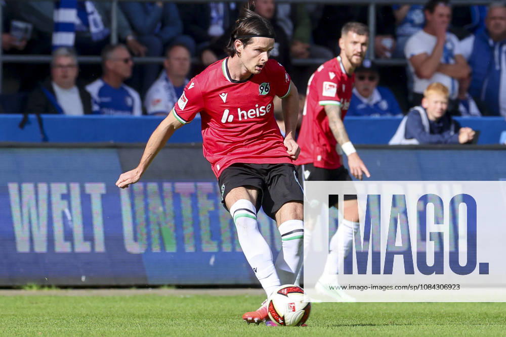 Jean Hugonet of Hannover 96 controls the ball during the 2. Bundesliga match between 1. FC Magdeburg and Hannover 96, Avnet Arena on October 10, 2026, in Magdeburg, Germany. Photo by Marco Steinbrenner, DeFodi Images. Jean Hugonet of Hannover 96 controls the ball during the 2nd Bundesliga match between 1 FC Magdeburg and Hannover 96 at Avnet Arena on October 10, 2026 in Magdeburg, Germany. Photo by Marco Steinbrenner, DeFodi Images. DFB and DFL regulations prohibit any use of photographs as image sequences and or quasi-video. Photo by Marco Steinbrenner, DeFodi Images.