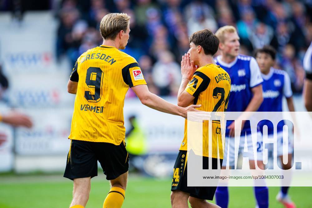 Soccer, 2026–2027, 2. Bundesliga, Matchday 7, VfL Osnabrück vs. SG Dynamo Dresden; Referee: Vincent Vermeij (Dresden), Assistant Referee: Patrice Covic (Dresden). DFL regulations prohibit any use of photographs as image sequences and or quasi-video.