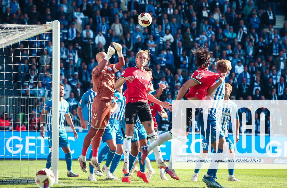 Germany Soccer 2. Bundesliga 2026–2027, Matchday 7: 1. FC Magdeburg vs. Hannover 96, Avnet Arena, Magdeburg; Scoring chance by Stefan Teitur Ørðarson; Stefan Teitur Thordarson, Hannover 96, 23