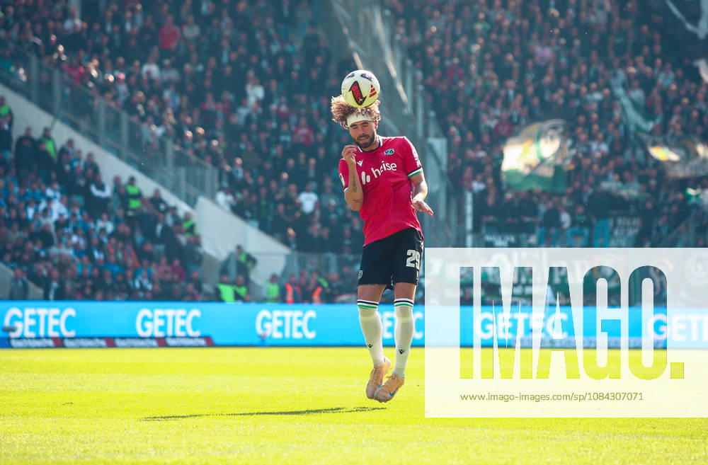 Germany Soccer 2. Bundesliga 2026–2027, Matchday 7: 1. FC Magdeburg vs. Hannover 96 at Avnet Arena Magdeburg; header by Kolja Oudenne of Hannover 96, 29