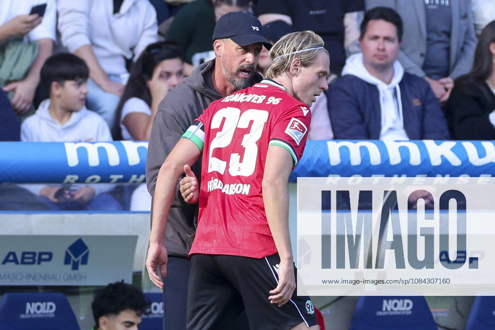 Hannover 96 coach Sandro Wagner and Hannover 96 coach Stefan Teitur Thordarson chat during the 2. Bundesliga match between 1. FC Magdeburg and Hannover 96 at the Avnet Arena on October 10, 2026, in Magdeburg, Germany. Photo by Marco Steinbrenner, DeFodi Images. Coach Sandro Wagner of Hannover 96 and Stefan Teitur Thordarson of Hannover 96 talk together during the 2. Bundesliga match between 1 FC Magdeburg and Hannover 96 at Avnet Arena on October 10, 2026 in Magdeburg, Germany. Photo by Marco Steinbrenner, DeFodi Images. DFB and DFL regulations prohibit any use of photographs as image sequences and or quasi-video. Photo by Marco Steinbrenner, DeFodi Images.