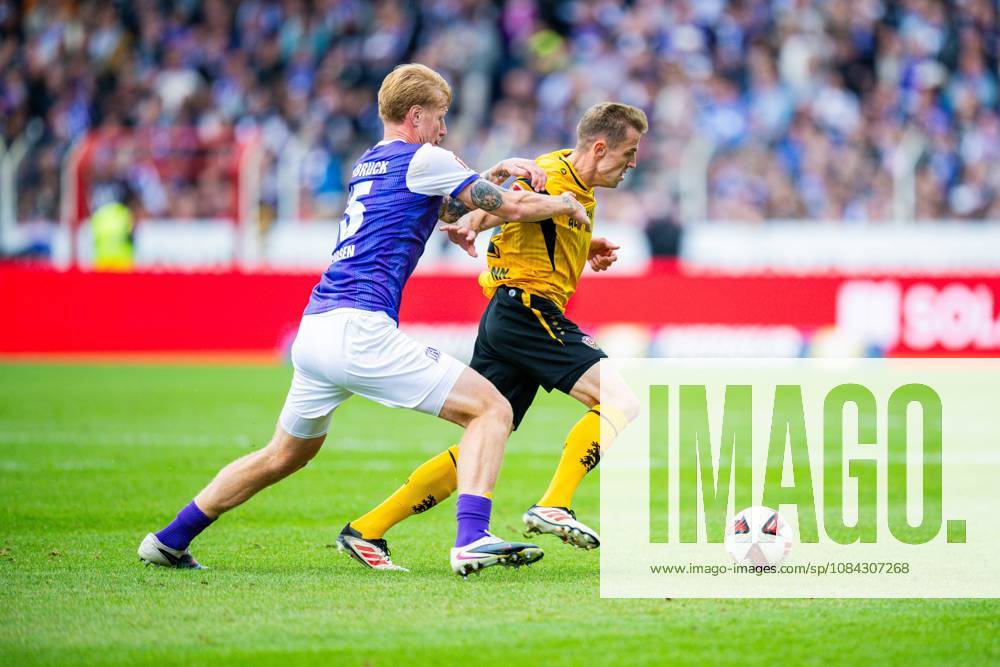 Soccer, 2026–2027, 2. Bundesliga, Matchday 7, VfL Osnabrück vs. SG Dynamo Dresden, Referee: Bjarke Jacobsen (Osnabrück), Niklas Hauptmann (Dresden). DFL regulations prohibit any use of photographs as image sequences and or quasi-video.