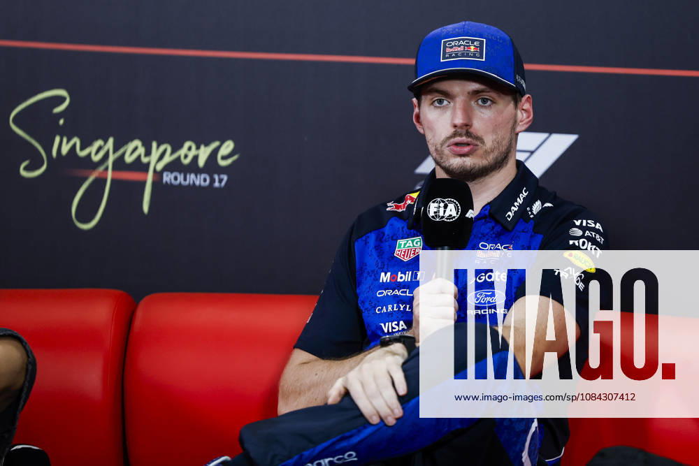 F1 - SINGAPORE GRAND PRIX 2026 Post Sprint Race, press conference, PK, Pressekonferenz VERSTAPPEN Max (nld), Red Bull Racing Ford RB22, portrait during the 2026 Formula 1 Singapore Grand Prix, 17th round of the 2026 Formula One World Championship, WM, Weltmeisterschaft from October 9 to 11, 2026 on the Marina Bay Street Circuit, in Singapore, Singapore - SingaporeSingapore