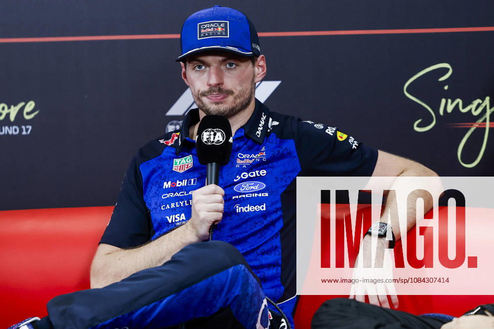 F1 - SINGAPORE GRAND PRIX 2026 Post Sprint Race, press conference, PK, Pressekonferenz VERSTAPPEN Max (nld), Red Bull Racing Ford RB22, portrait during the 2026 Formula 1 Singapore Grand Prix, 17th round of the 2026 Formula One World Championship, WM, Weltmeisterschaft from October 9 to 11, 2026 on the Marina Bay Street Circuit, in Singapore, Singapore - SingaporeSingapore