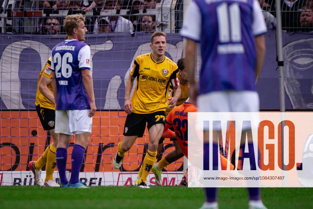 Goal celebration for the 0-1 by Niklas Hauptmann, 27, Dresden; VfL Osnabrück vs. SG Dynamo Dresden, Soccer, 2. Bundesliga, Matchday 7, October 10, 2026. DFL regulations prohibit any use of photographs as image sequences and or quasi-video. Osnabrück, Lower Saxony, Germany