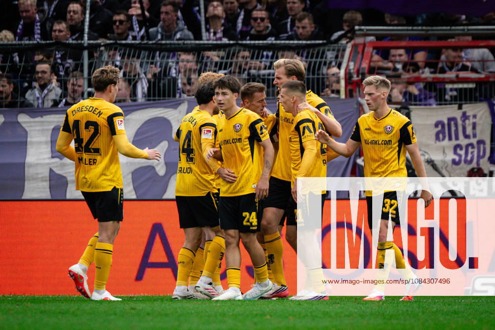 Goal celebration for the 0-1 by Niklas Hauptmann, 27, Dresden; VfL Osnabrück vs. SG Dynamo Dresden, Soccer, 2. Bundesliga, Matchday 7, October 10, 2026. DFL regulations prohibit any use of photographs as image sequences and or quasi-video. Osnabrück, Lower Saxony, Germany