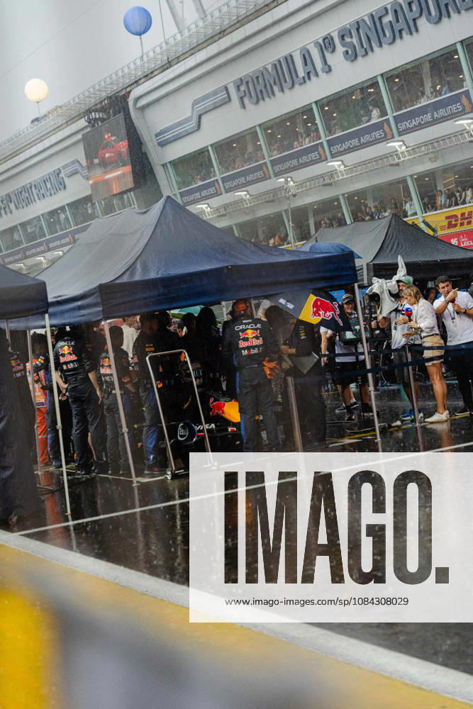 2026 Formula 1 Singapore Grand Prix - Sprint Grid Rain Sprint Race on SATURDAY during the 2026 FORMULA 1 SINGAPORE AIRLINES SINGAPORE GRAND PRIX 2026 at MARINA BAY STREET CIRCUIT SINGAPORE on October 10, 2026. Photo by Tan Jun Da ABACAPRESS.COM Singapore Singapore