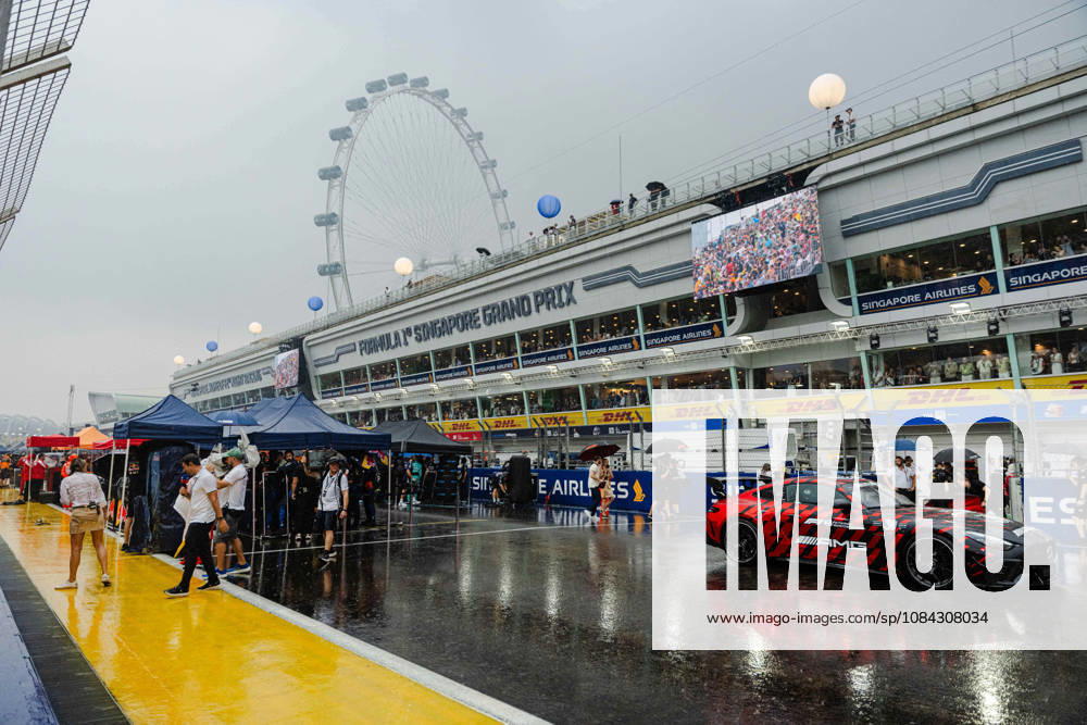 2026 Formula 1 Singapore Grand Prix - Sprint Grid Rain Sprint Race on SATURDAY during the 2026 FORMULA 1 SINGAPORE AIRLINES SINGAPORE GRAND PRIX 2026 at MARINA BAY STREET CIRCUIT SINGAPORE on October 10, 2026. Photo by Tan Jun Da ABACAPRESS.COM Singapore Singapore