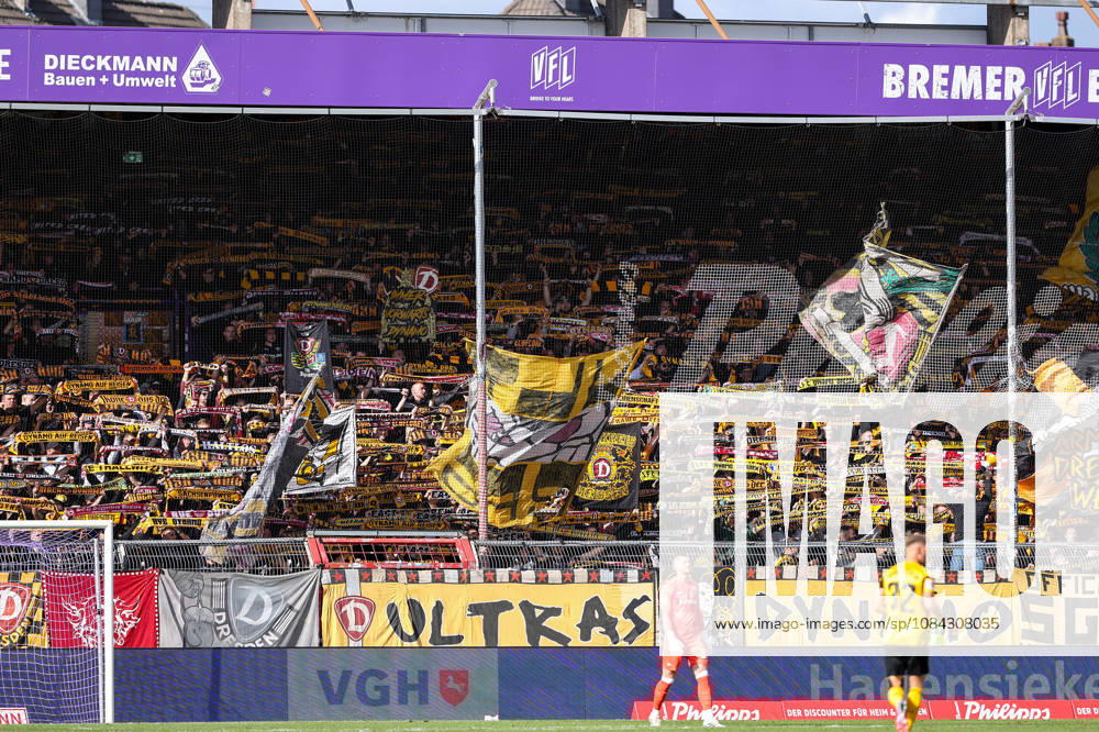 Soccer, 2. Bundesliga, VfL Osnabrück vs. SG Dynamo Dresden, Stadion an der Bremer Brücke, Matchday 7, 2026–2027 season Dresden fans in the visitors section DFB regulations prohibit any use of photographs as image sequences and or quasi-video Photo: WilkowskixPressefotoKochx Lower Saxony, Germany