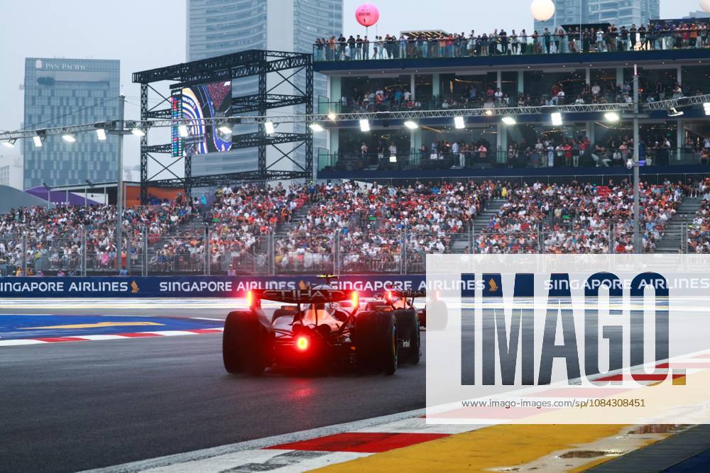 01 NORRIS Lando gbr, McLaren F1 Team MCL40, action 81 PIASTRI Oscar out, McLaren F1 Team MCL40, action F1 GP 17 Singapore 2026 F1 GP 17 Singapore 2026 81 PIASTRI Oscar out, McLaren F1 Team MCL40, action F1 GP 17 Singapore 2026 Singapore