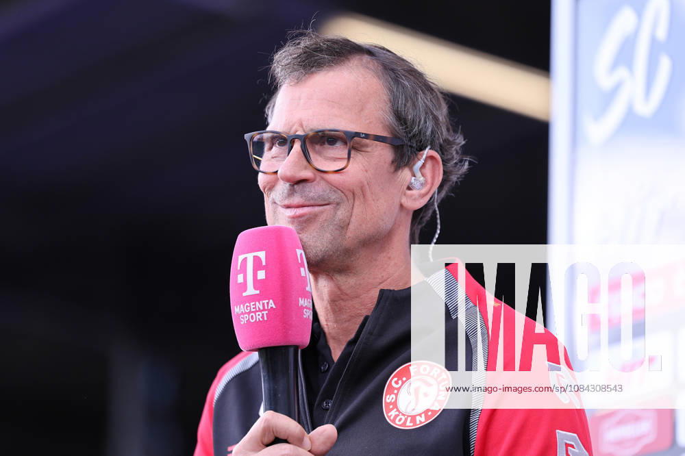 Soccer, SC Fortuna Köln vs. 1 FC Saarbrücken, 3rd Division, South Division, Matchday 8, 2026–2027 Season: Head Coach Argirios Giannikis of 1 FC Saarbrücken in an interview. DFB regulations prohibit any use of photographs as image sequences and or quasi-video. North Rhine-Westphalia, Germany