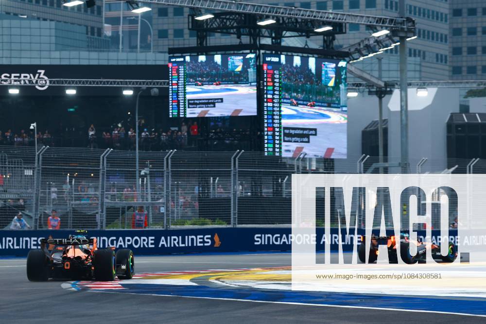 01 NORRIS Lando gbr, McLaren F1 Team MCL40, action 81 PIASTRI Oscar out, McLaren F1 Team MCL40, action F1 GP 17 Singapore 2026 F1 GP 17 Singapore 2026 81 PIASTRI Oscar out, McLaren F1 Team MCL40, action F1 GP 17 Singapore 2026 Singapore