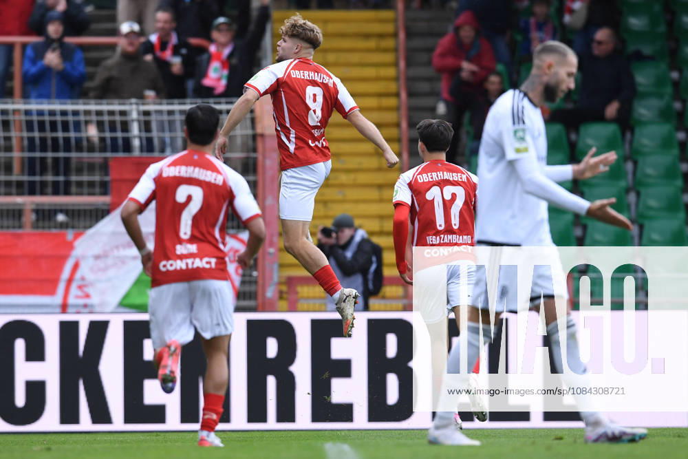 Soccer, Regionalliga West, Matchday 12: Rot Weiß Oberhausen vs. 1. FC Bocholt on October 10, 2026, at the Niederrhein Stadium in Oberhausen. Celebrations after the 1-0 goal by Timur Mehmet Kesim (Oberhausen) xRx