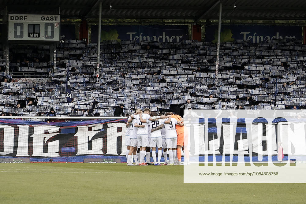 Soccer 3rd Division, SG Sonnenhof Grossaspach vs. SV Waldhof Mannheim – Choreography by the visiting fans from Mannheim