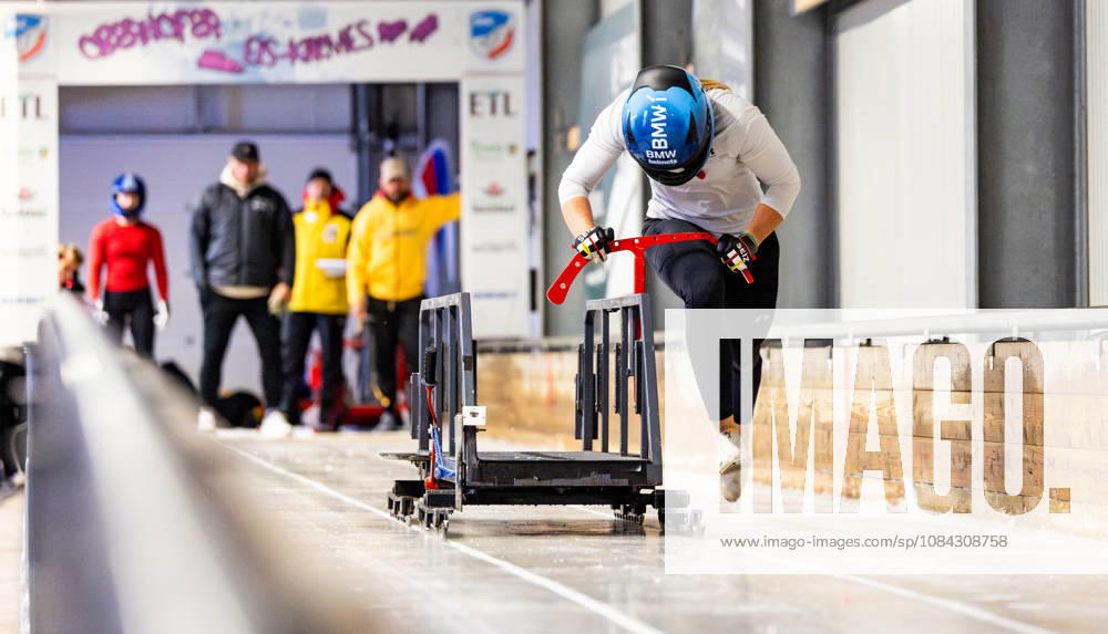 GER, Bobsleigh, Season 26–27, Women, Central Performance Test in Bobsleigh: Push Test. Pictured: Karolin Lindner. As is tradition, the German bobsleigh pilots and their pushers gathered in Oberhof for a showdown. 98559 Oberhof LOTTO Thuringia EISARENA Oberhof Training Hall Start Facility Thuringia Germany