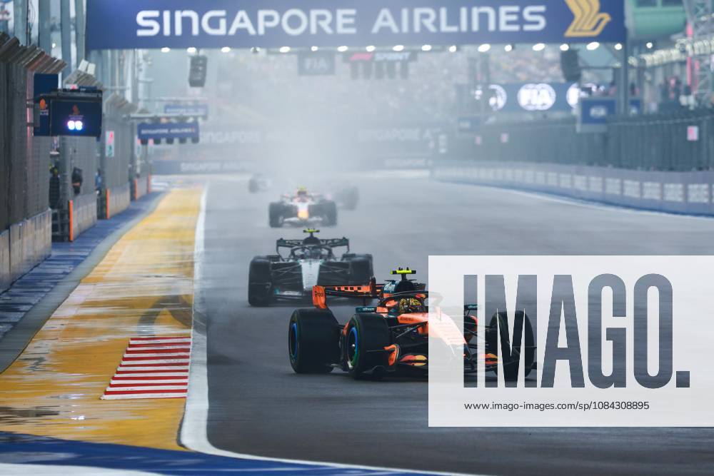 01 NORRIS Lando gbr, McLaren F1 Team MCL40, action F1 GP 17 Singapore 2026 F1 GP 17 Singapore 2026 81 PIASTRI Oscar out, McLaren F1 Team MCL40, action F1 GP 17 Singapore 2026 Singapore
