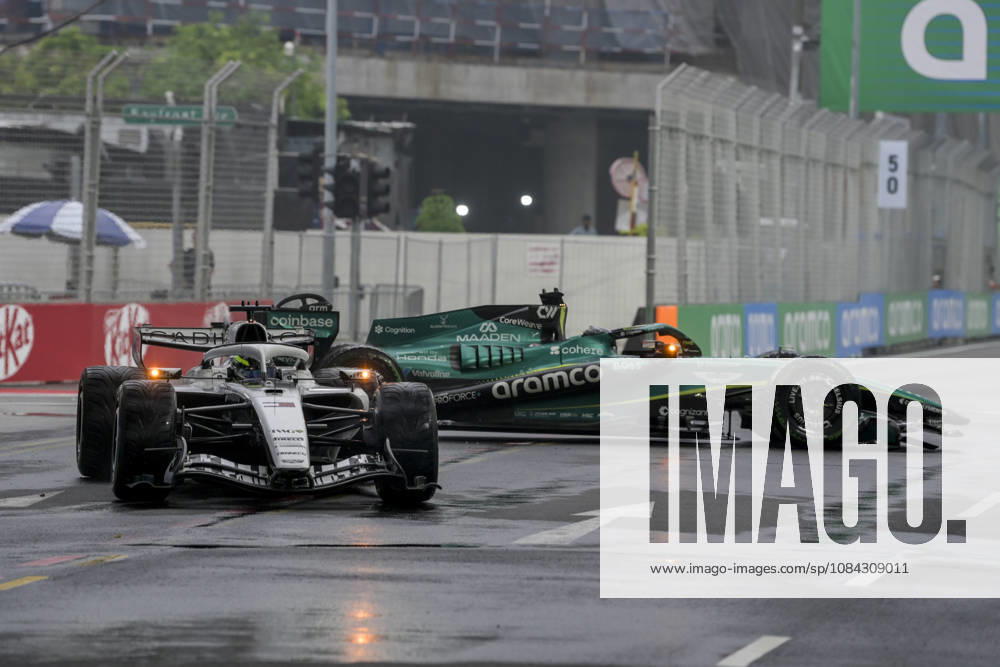 George Russell of Mercedes and Sergio Perez of Cadillac collide during the sprint on Saturday 10th October , Singapore Grand Prix 2026, Marina Bay Street Circuit. Formula 1: Singapore Grand Prix 2026 - ZUMAc251 20261010_znp_c251_022